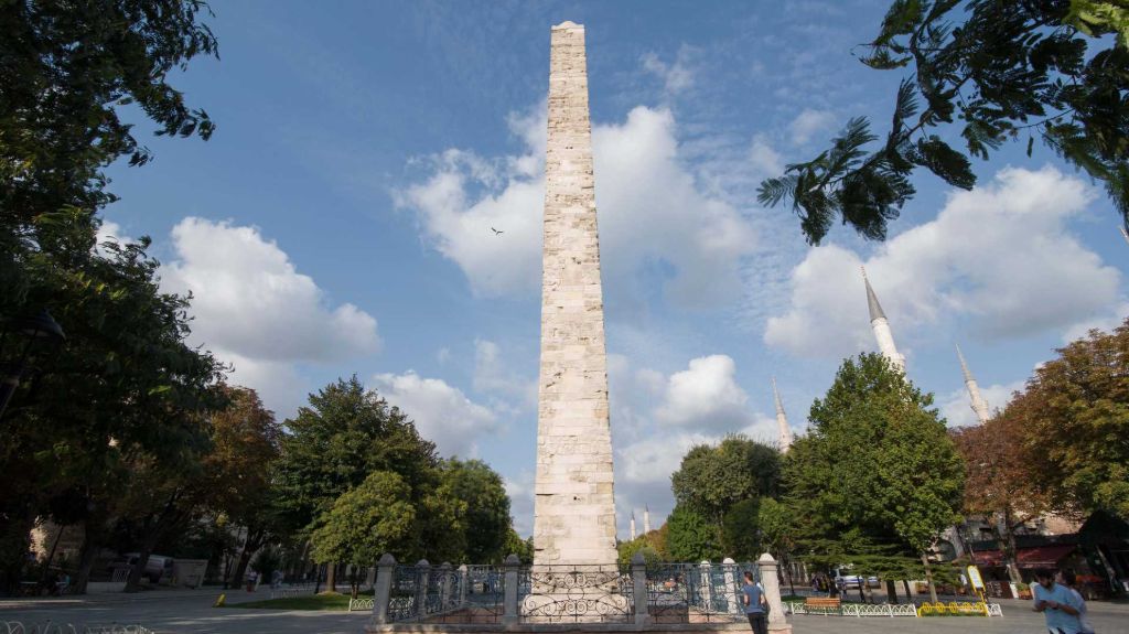 Walled-Obelisk in Istanbul
