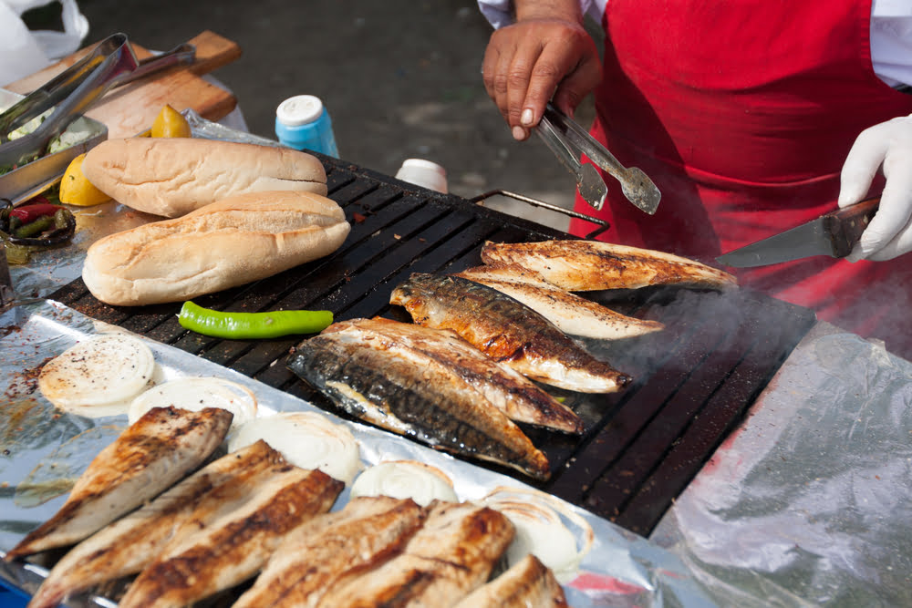 Balık ekmek, most popular street foods in istanbul